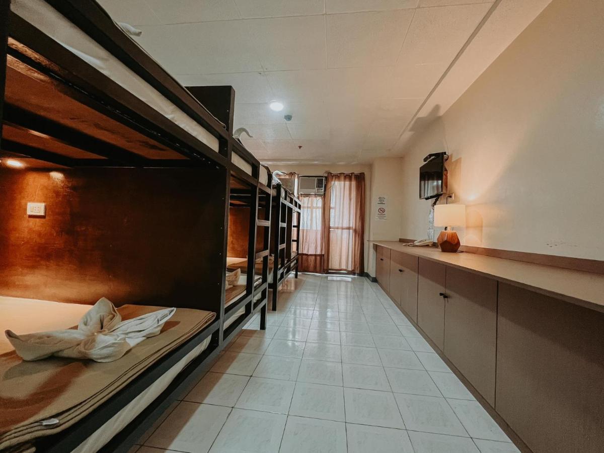 Fuente Hotel De Cebu Eksteriør billede