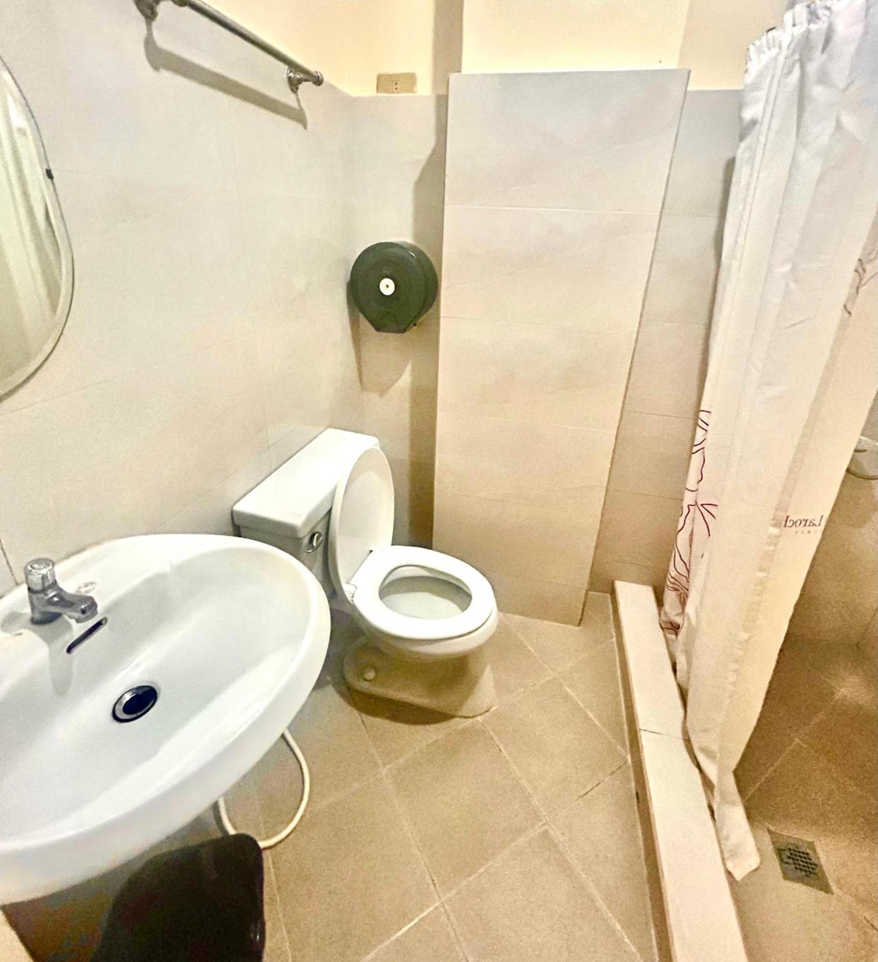 Fuente Hotel De Cebu Eksteriør billede